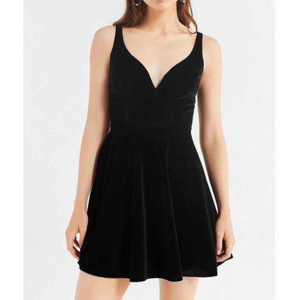 Urban outfitters Heart Of The Ocean Sweetheart black Velvet Mini Dress